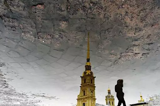 Ρωσίδες καταδικάζουν τα σχέδια να τις ψυχοθεραπεύσουν μέχρι να αποκτήσουν παιδιά