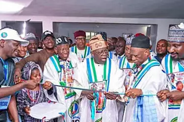 2023: Tinubu inaugurates campaign office in Kano