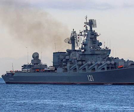 ロシア旗艦「重大な損傷」　ウクライナ「ネプチューンで攻撃」
