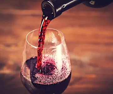 Most wine drinkers in the US don't know these 5 simple Dos and Don'ts