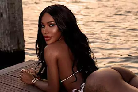 Carol Lekker confirma estar solteira após A Fazenda 17: "Feridas"