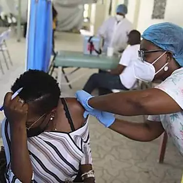 Vaccination : Covax espère obtenir 250 millions de doses d’ici deux mois, selon l’OMS