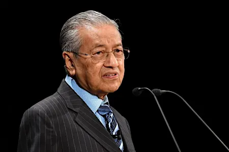 Malaysia PM Mahathir aims for new national car, after Proton stake sold to Chinese Geely