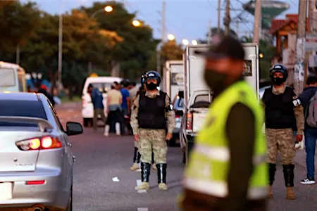 Conozca las nuevas sanciones para quienes incumplan la cuarentena | EL DEBER Conozca las nuevas sanciones para quienes incumplan la cuarentena | EL DEBER