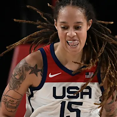 Brittney Griner, μεγάλη του μπάσκετ παγιδευμένη στην αντιπαράθεση ΗΠΑ-Ρωσίας