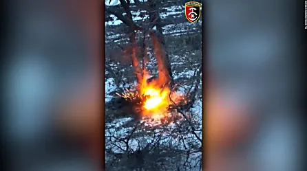 Batalla en Ucrania: soldados rusos tratan de esconderse, pero los matan con drones