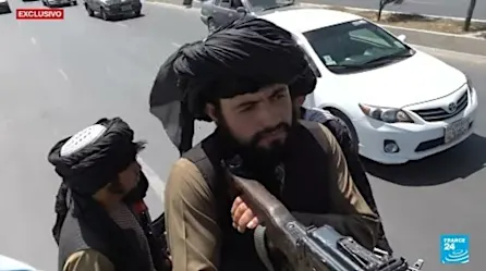 Afganistán: de patrulla con los talibanes en las calles de Kabul