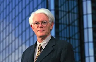 Ποιοι είναι μερικοί θρυλικοί επενδυτές εκτός χρηματιστηρίου;