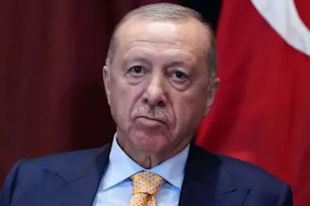 Γιατί δεν χρειάζεται η άδεια της Τουρκίας για το καλώδιο - Διεθνολόγος εξηγεί στο CNN Greece