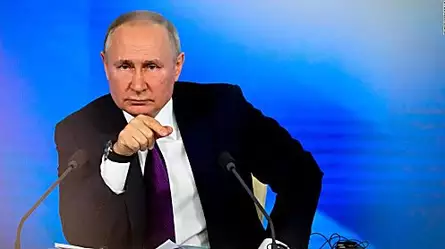 Putin amenaza con una respuesta "rápida como un rayo" en Ucrania