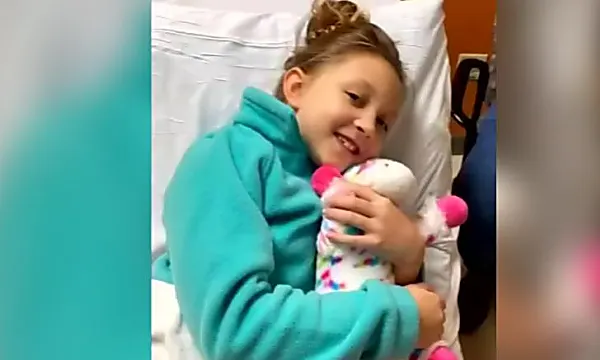 Una niña de 7 años muere durante cirugía para extirparle las amígdalas