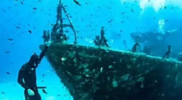 Mergulhador Faz Descoberta Inacreditável Sobre Titanic, Cientistas Ficam em Choque