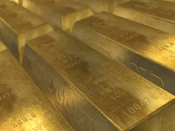 Le cours de l’or plonge à 4 300 dollars l’once, comment expliquer cette chute ?