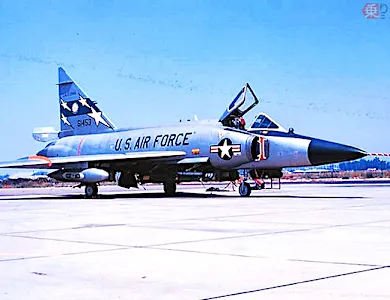 米軍「格安で戦闘機買わない？」空自が断ったワケ 在日米軍エースF-102A「デルタダガー」