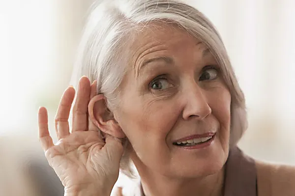 Πόσο κοστίζει ένα αόρατο ακουστικό βαρηκοΐας το 2023
