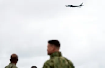 Η Ρωσία εμφανίζεται απρόσκλητη στα μεγάλα στρατεύματα του ΝΑΤΟ