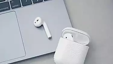These New Wireless Earphones Are The Best Buy Of 2019