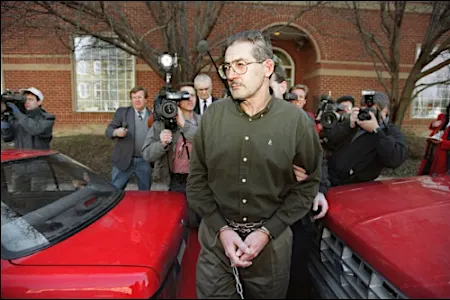 一名被判為蘇聯從事間諜活動的中央情報局特工死於獄中。