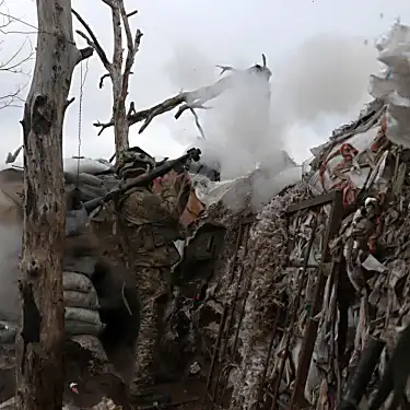 Close combat marks 'hellish' battle at Ukraine's Marinka