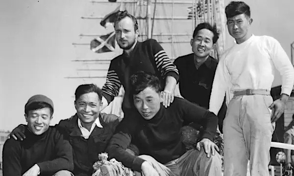 5 fishermen, a diplomat and 2 hens: Over 60 years ago, they crossed the Pacific in a Chinese junk boat