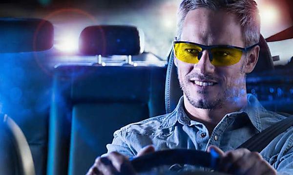 Óculos de visão noturna fazem sucesso entre motoristas do Brasil