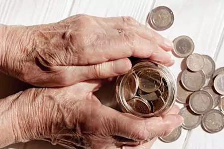 Μητσοτάκης για συνταξιούχους: «Στα 400 ευρώ η ενίσχυση για τους άνω των 65»