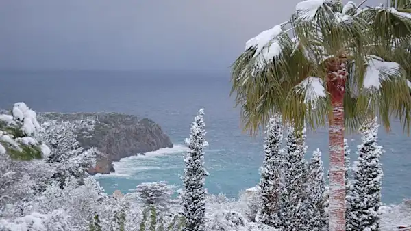 Αυτό δεν υπήρχε για δέκα χρόνια: Snow on Ballermann σήμερα;