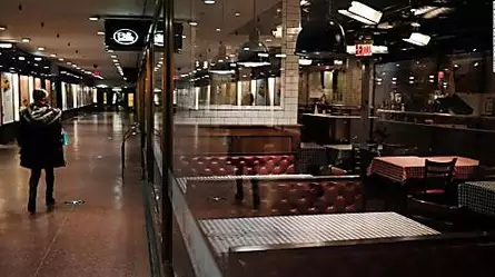 Permitirán comer en el interior de los restaurantes de Nueva York en San Valentín | Video