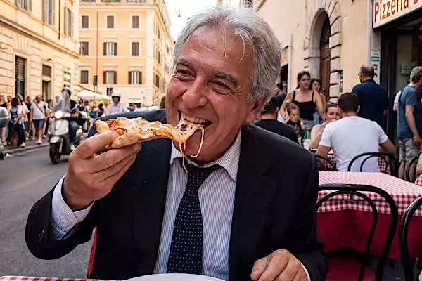 Svelato: Quanto risparmiano le aziende italiane con i buoni pasto nel 2026