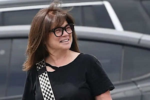 [Pics] Here's How Much Valerie Bertinelli Is Really Worth