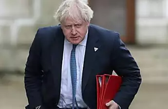 Britain in a frenzy over Boris Johnson's burqa comments