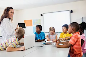 【有識者インタビュー】「ICT×PBL」で、正解なき時代を生き抜く力を子どもたちに