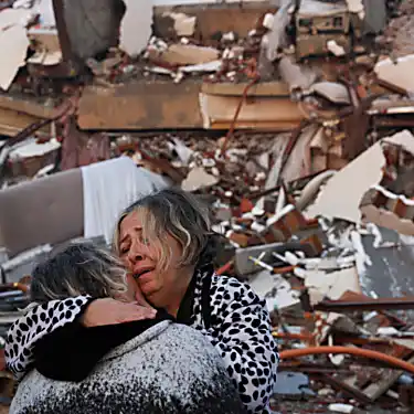 As desperation grows, survivors criticise Turkey's earthquake response - International report