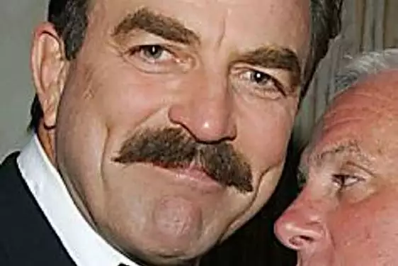 Στα 75, ο Tom Selleck και ο συνεργάτης του είναι ακόμα μαζί [pic]