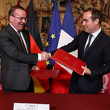Γαλλία και Γερμανία υπογράφουν συμφωνία για το «τανκ του μέλλοντος»