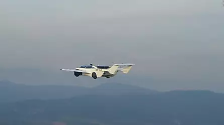 Mira a este auto volador completar su primer vuelo