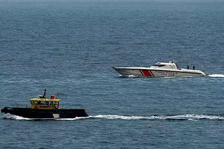 Πανικός στην Τουρκία: Τουριστικό πλοίο με 148 επιβάτες βυθίστηκε στην Μαρμαρίδα Πανικός στην Τουρκία: Τουριστικό πλοίο με 148 επιβάτες βυθίστηκε στην Μαρμαρίδα