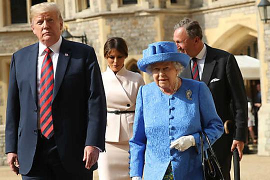 Donald Trump met the Queen and it was so, so weird