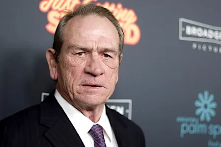 Νεκρή η 34χρονη κόρη του Τόμι Λι Τζόουνς, Βικτόρια, μέσα σε πολυτελές ξενοδοχείο του Σαν Φρανσίσκο Νεκρή η 34χρονη κόρη του Τόμι Λι Τζόουνς, Βικτόρια, μέσα σε πολυτελές ξενοδοχείο του Σαν Φρανσίσκο