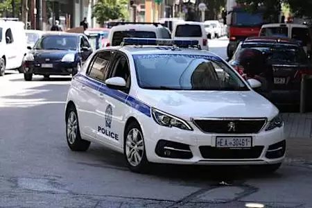 Ριτσώνα: Φύλακας βρέθηκε με το πιστόλι στον κρόταφο από κουκουλοφόρους που άδειασαν χρηματοκιβώτιο