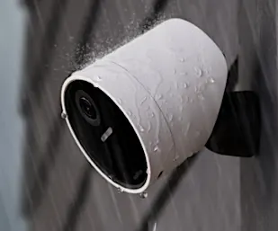 Set up this outdoor camera in 5 minutes or less Set up this outdoor camera in 5 minutes or less