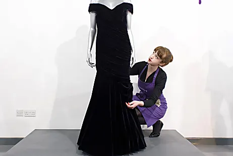 Φόρεμα Diana φόρεσε όταν χόρεψε με Travolta προς πώληση