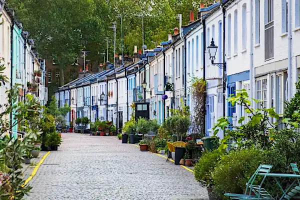 Three Underpriced London Neighborhoods Where Buyers Can Get a Great Deal