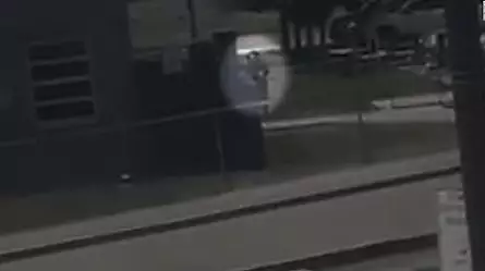 Un video muestra al atacante entrando en la escuela primaria de Uvalde, Texas