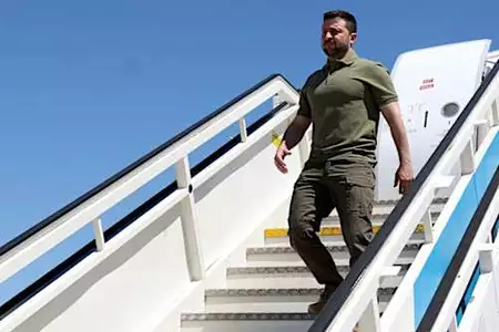 Το αεροπλάνο του Ζελένσκι παραλίγο να χτυπηθεί από drone αποκάλυψε ο πρωθυπουργός της Νορβηγίας