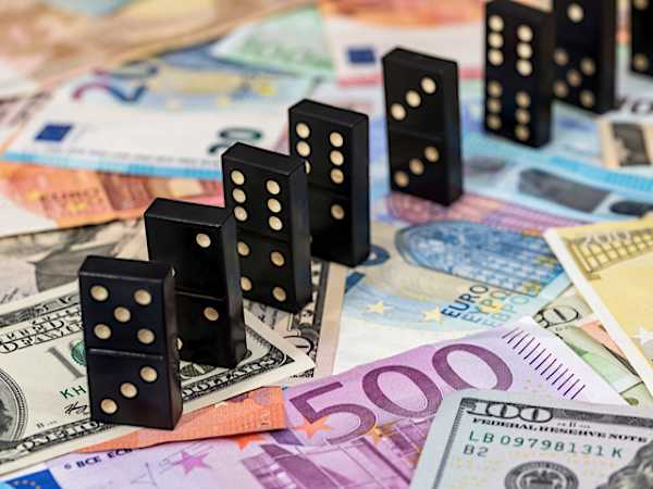 年金基金が抱える巨額の赤字が世界的危機を招く