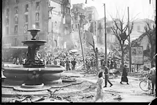 Dalla Milano bombardata del 1943 alla città nel lockdown | Virgilio Notizie