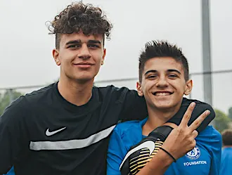 Prenota Vacanza Studio a Londra con training calcistico al Chelsea FC. Solo con STS