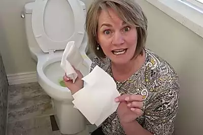 Hardly anyone knows this trick with a vinegar cloth in the toilet!