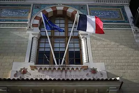 Προεδρικές εκλογές - Γαλλία: Η χώρα «δεν θα ανεχθεί καμιά απόπειρα ξένης ανάμειξης»